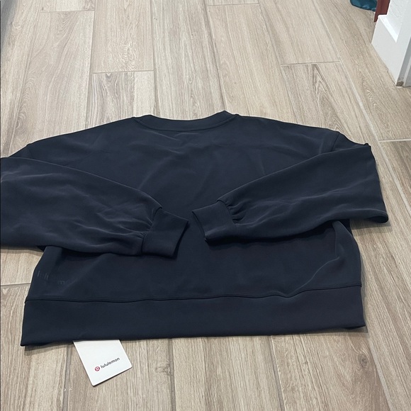 NWT Lululemon Perfectly Oversized Cropped Crew Black Sz 10 - Picture 10 of 10